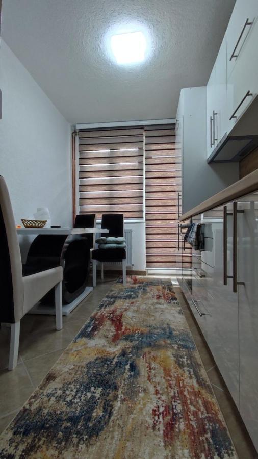 Sh Apartments Bistrik-ซาราเยโว ภายนอก รูปภาพ